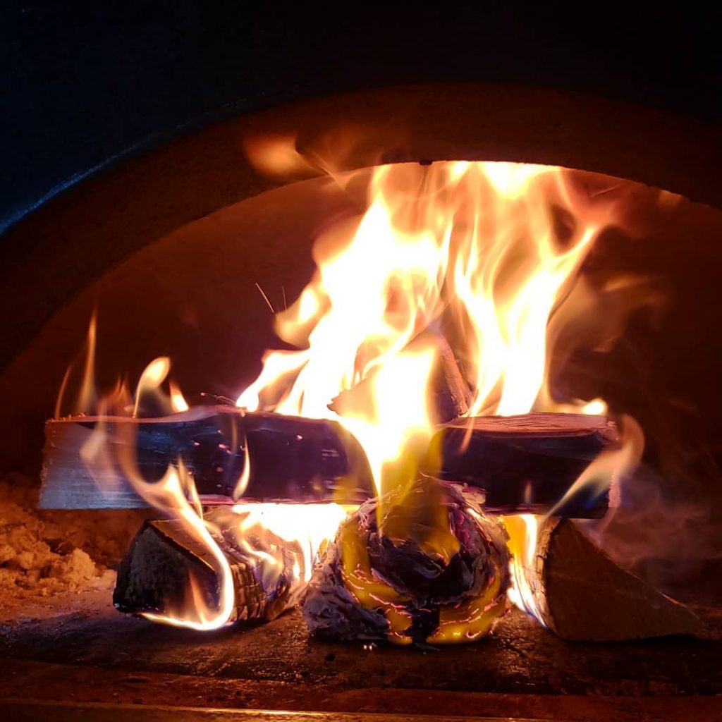 900 Degrees WoodFired Pizzeria